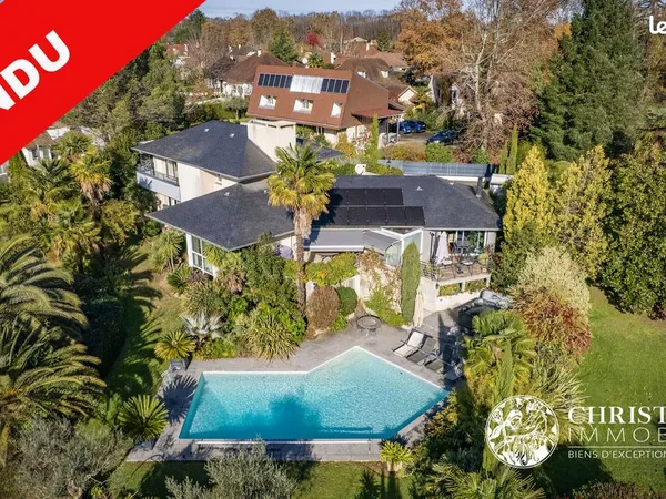 Propriété 7 pièces 240 m²