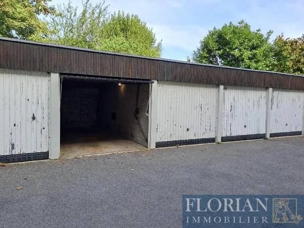 Garage/box