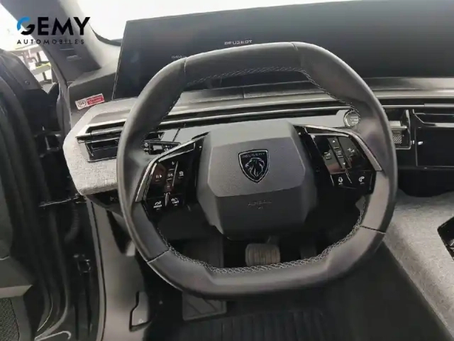 Peugeot 5008 hybrid 136 e-dcs6 — photo 13