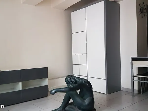 Location meublée annuelle studio de 24 m2 six-fours