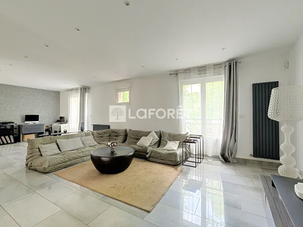 Maison 9 pièces 156 m²