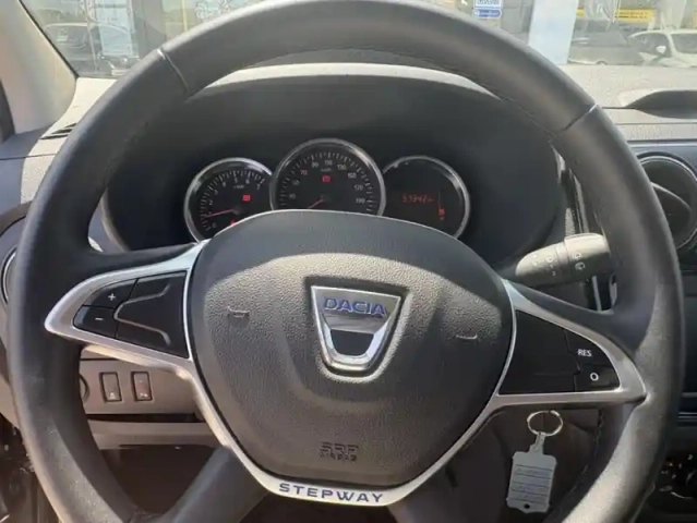 Dacia Lodgy 5 places stepway tce 130 fap e6u — photo 15