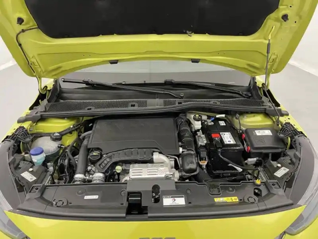 Peugeot 208 puretech 100 s&amp;s bvm6 — photo 21