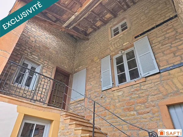 ALIX  Duplex de caractère dans belle batisse en pierres