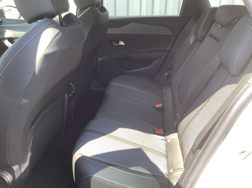 Peugeot 308 SW — photo 12