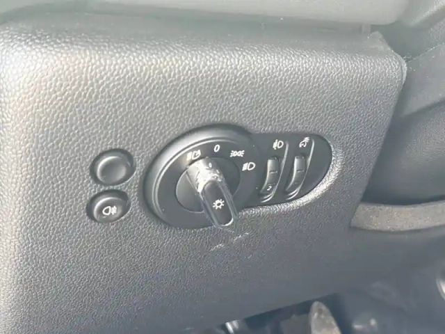 Mini Mini hatch 5 portes cooper 136 ch dkg7 — photo 20