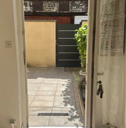 Maison de ville proche St Clement