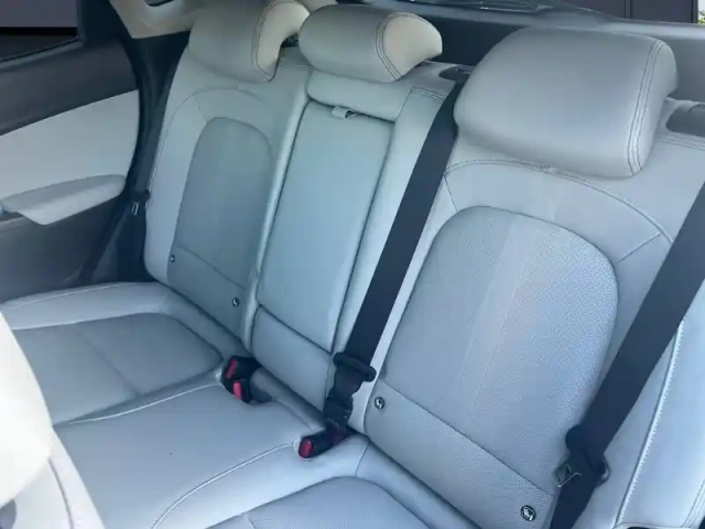Hyundai Kona electrique 64 kwh - 204 ch — photo 13