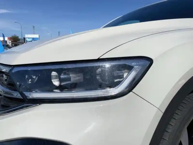Volkswagen T-Roc 1.5 tsi evo2 150ch r-line dsg7 — photo 8