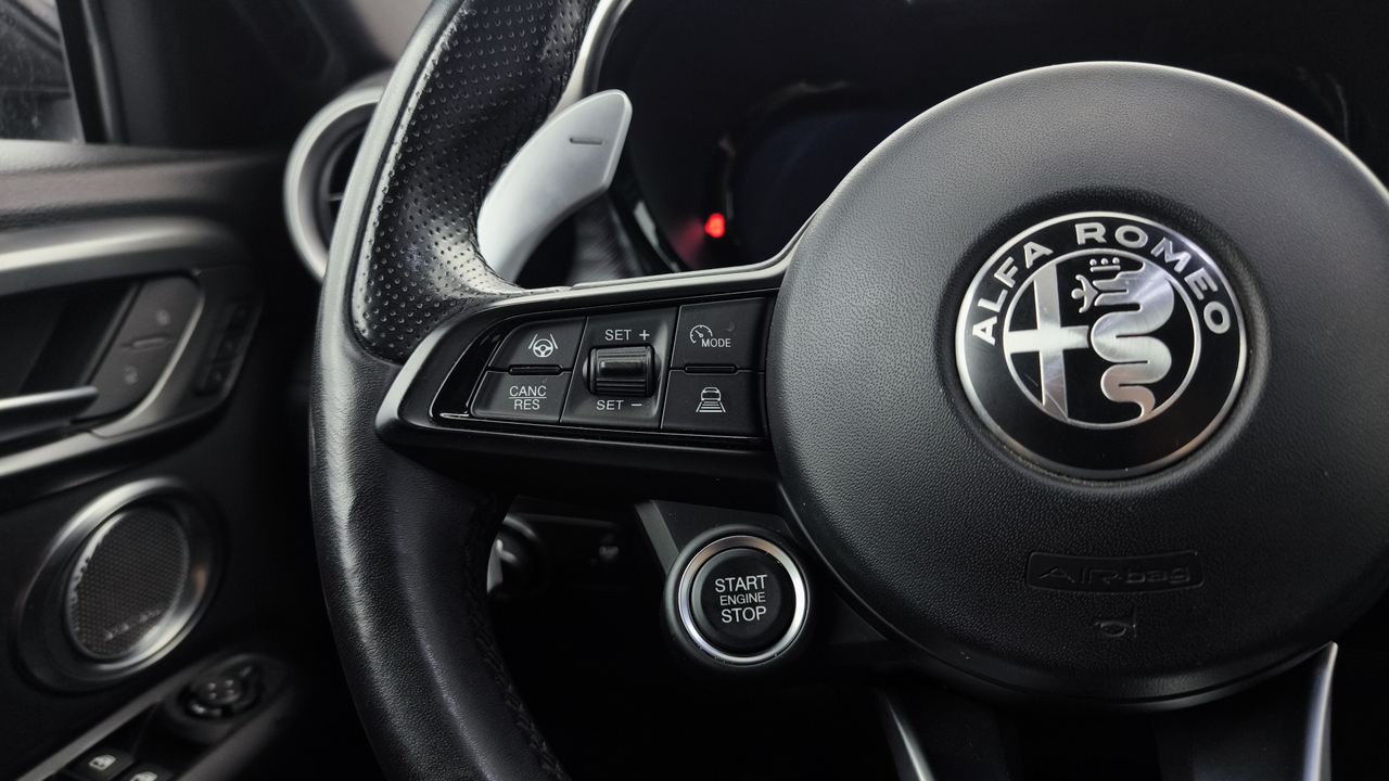 Alfa Romeo Tonale 1.5 Hybrid 130 ch TCT7 — photo 13