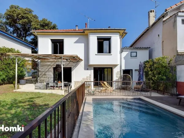 Maison/Villa T4 de 100 m² à Marseille 13012