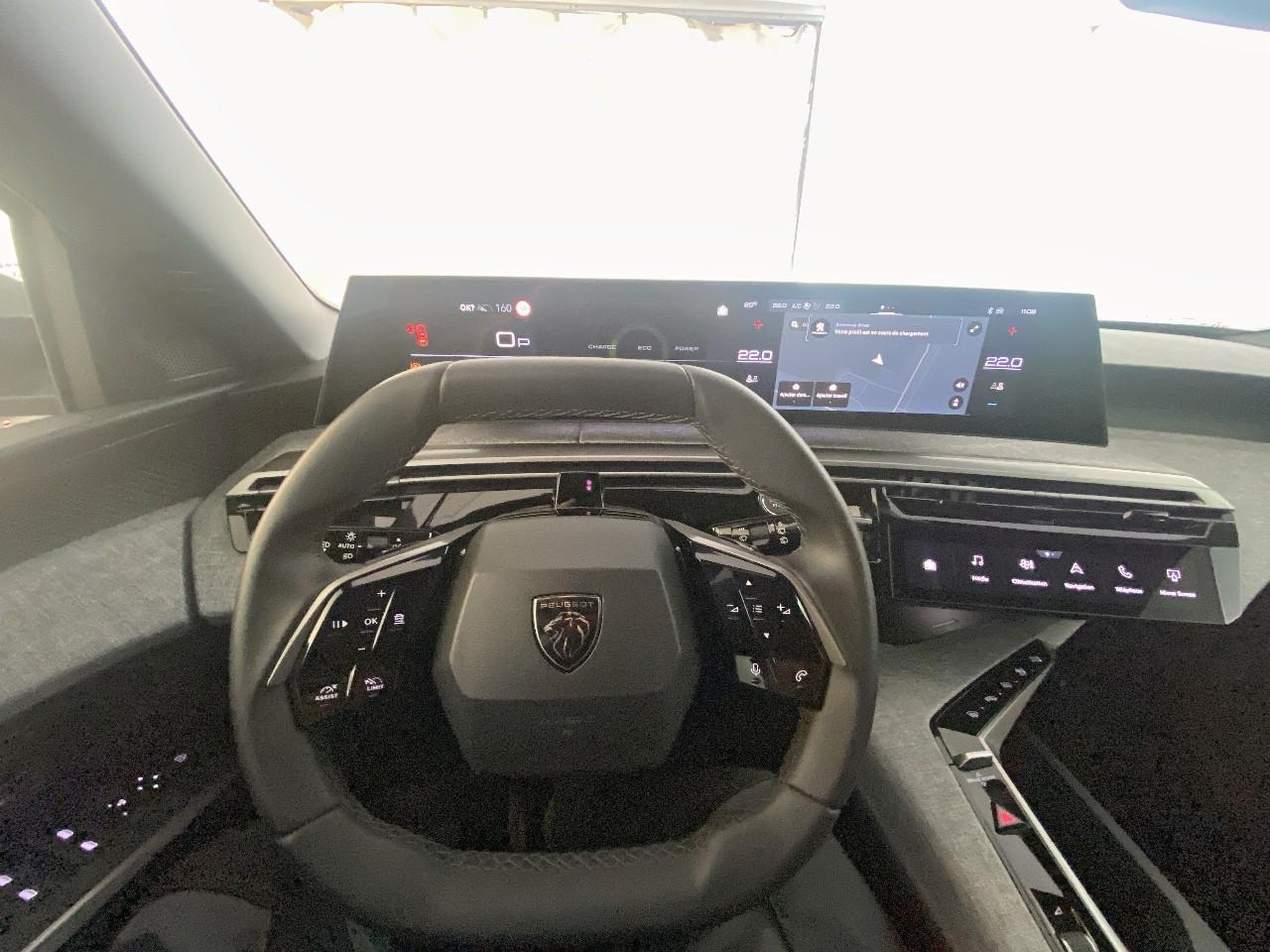 Peugeot 5008 hybrid 145 ch e-dcs6 allure — photo 12