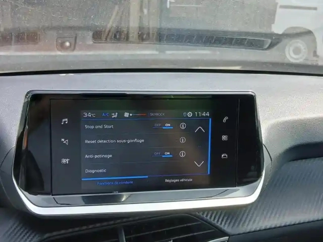 Peugeot 208 puretech 75 s&amp;s bvm5 active — photo 19