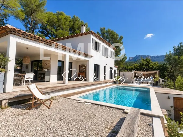 Maison 6 pièces 165 m²
