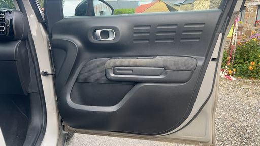 Citroen C3 Aircross 1.5 BlueHdi 100 - Feel – 2019 – 156280 km – Diesel – Boîte Manuelle — photo 25