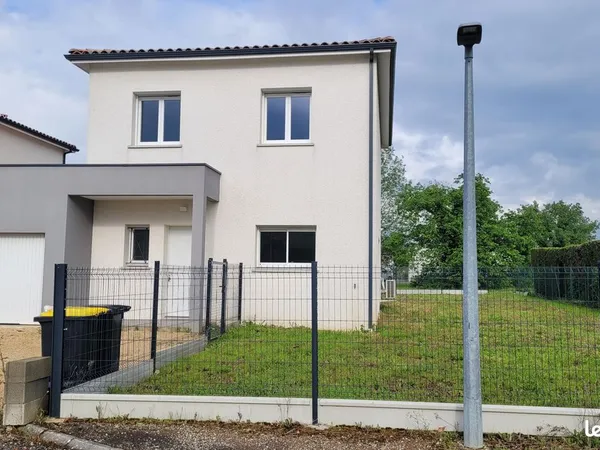 Maison Location Saint-Sulpice-la-Pointe 5p 112m² 1050€