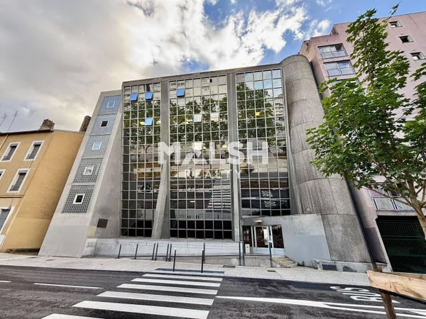 Bureaux 240 m²