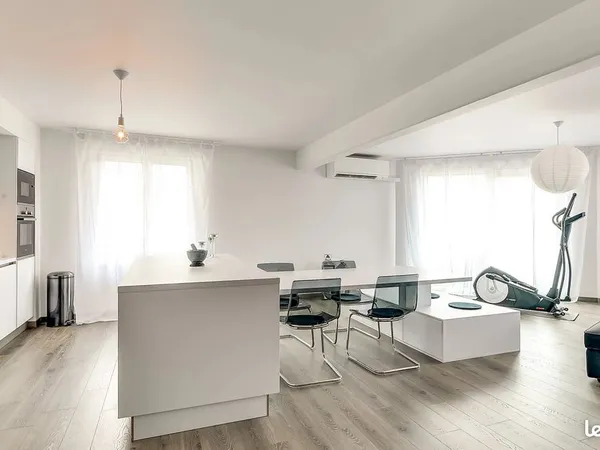 Appartement 3 pièces 108 m²