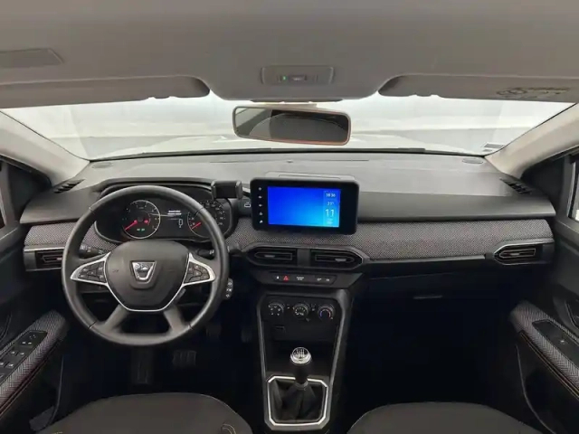 Dacia Sandero tce 90 - 22 — photo 7