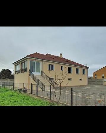 Maison 4 chambres au centre ville de Villemandeur