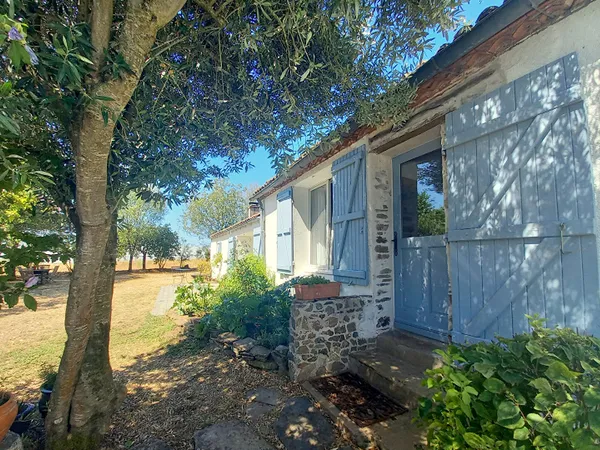 Maison de type longère - environnement naturel- Le Loroux Bottereau 5 pièce(s) 105 m²