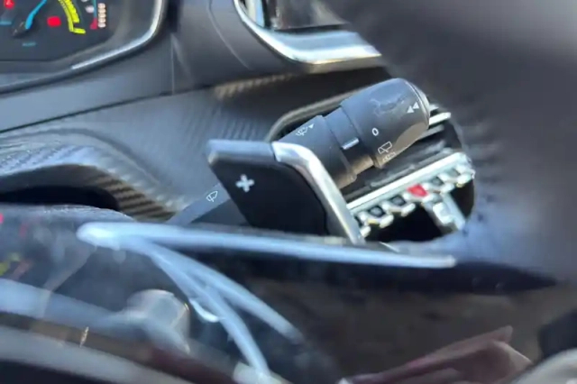 Peugeot 208 hybrid 100 e-dcs6 — photo 20