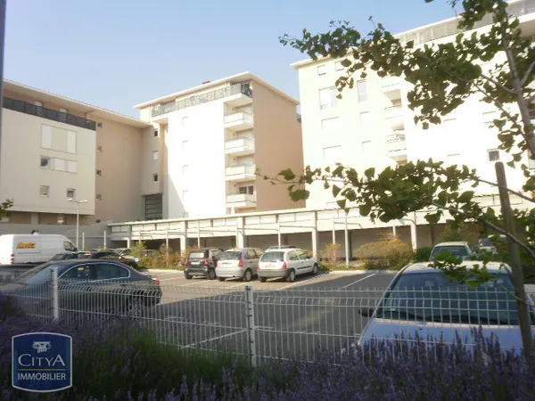 Stationnement Location Istres   60€