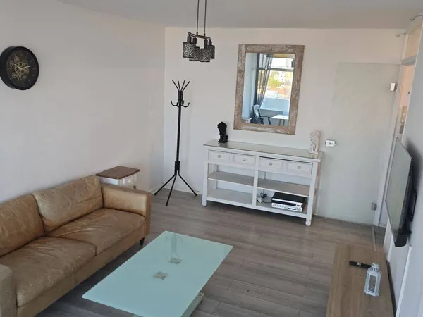 Appartement 1 pièce 54 m²