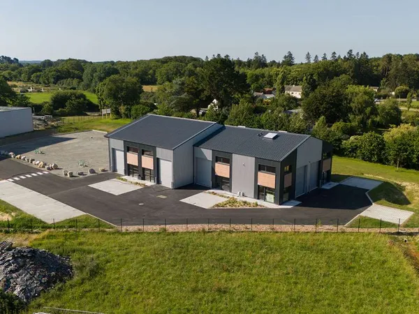 Local commercial 1 pièce 119 m²