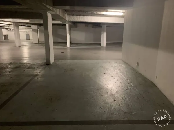 Garage/Parking