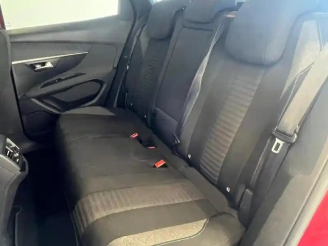 Peugeot 3008 1.2 puretech 130ch s&amp;s style eat8 — photo 9