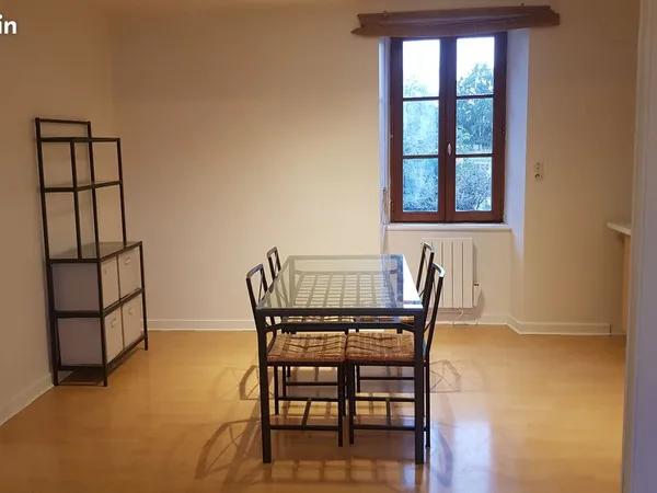 Appartement T3 - meublé - 60 m 2 1er étage - 22210 LA CHEZE