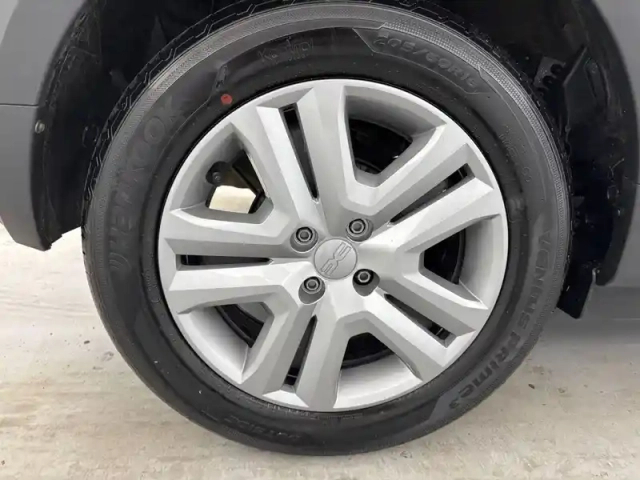Dacia Sandero eco-g 100 — photo 32