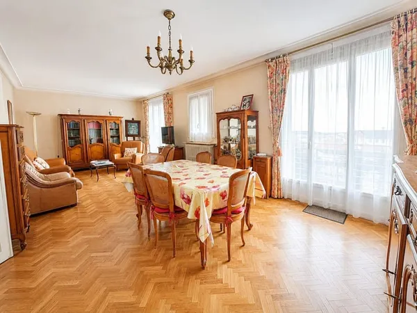 corrige : Tours Grand appartement ideal investisseur quartier Je