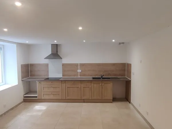 Maison T3 77m² entièrement rénovée