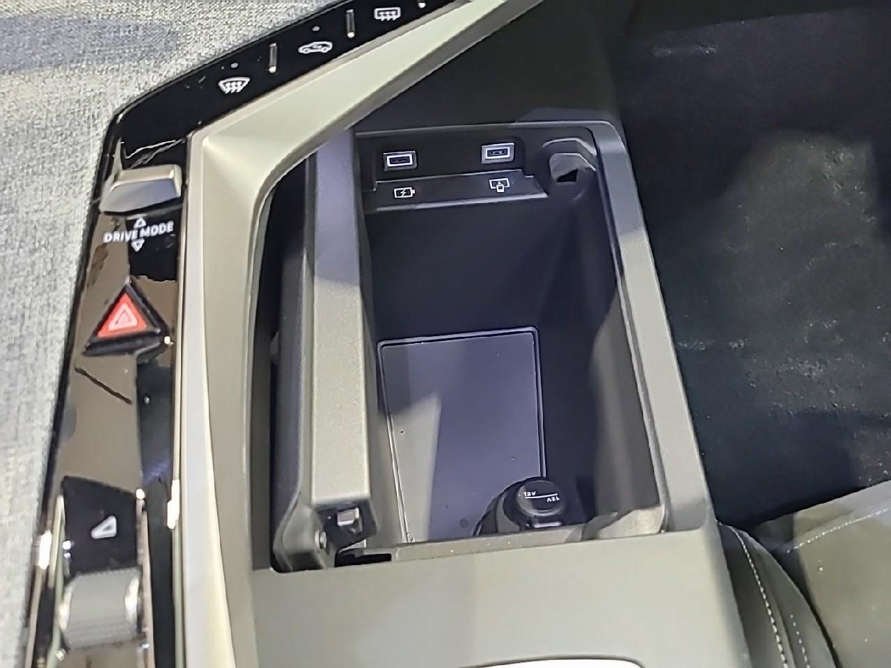 Peugeot 3008 hybrid 145 e-dcs6 gt — photo 27