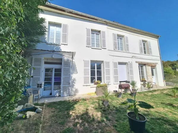 Maison 11 pièces 228 m²