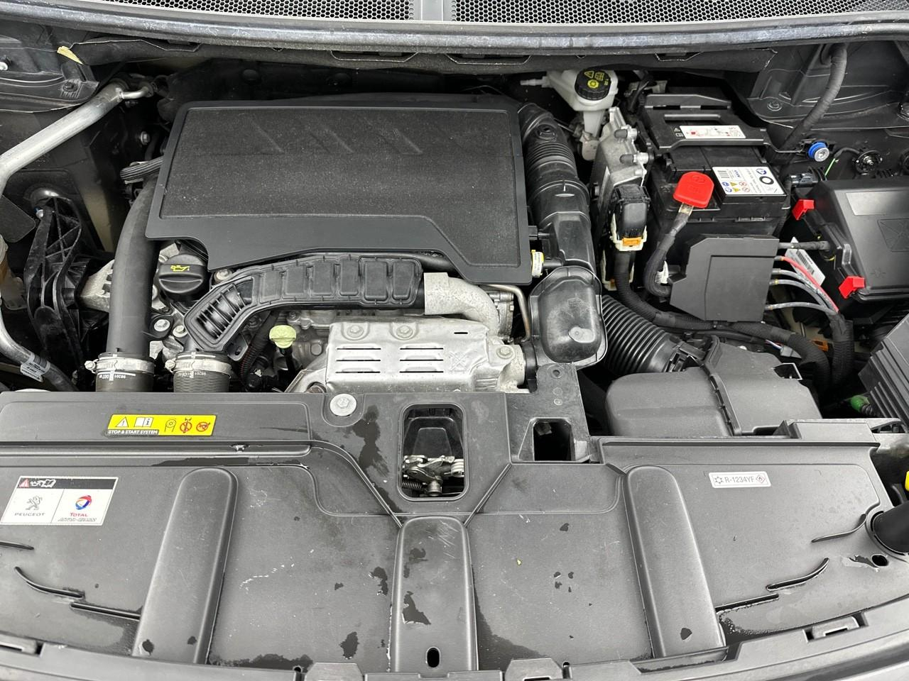 Peugeot 3008 puretech 130ch s&s eat8 gt — photo 13