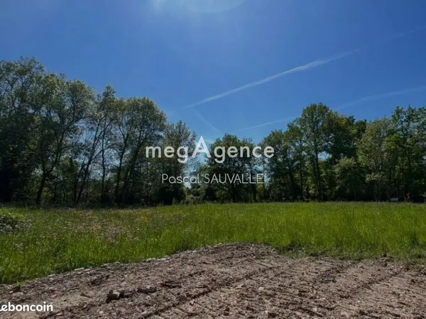 Terrain 2180 m² SAINT-ASTIER