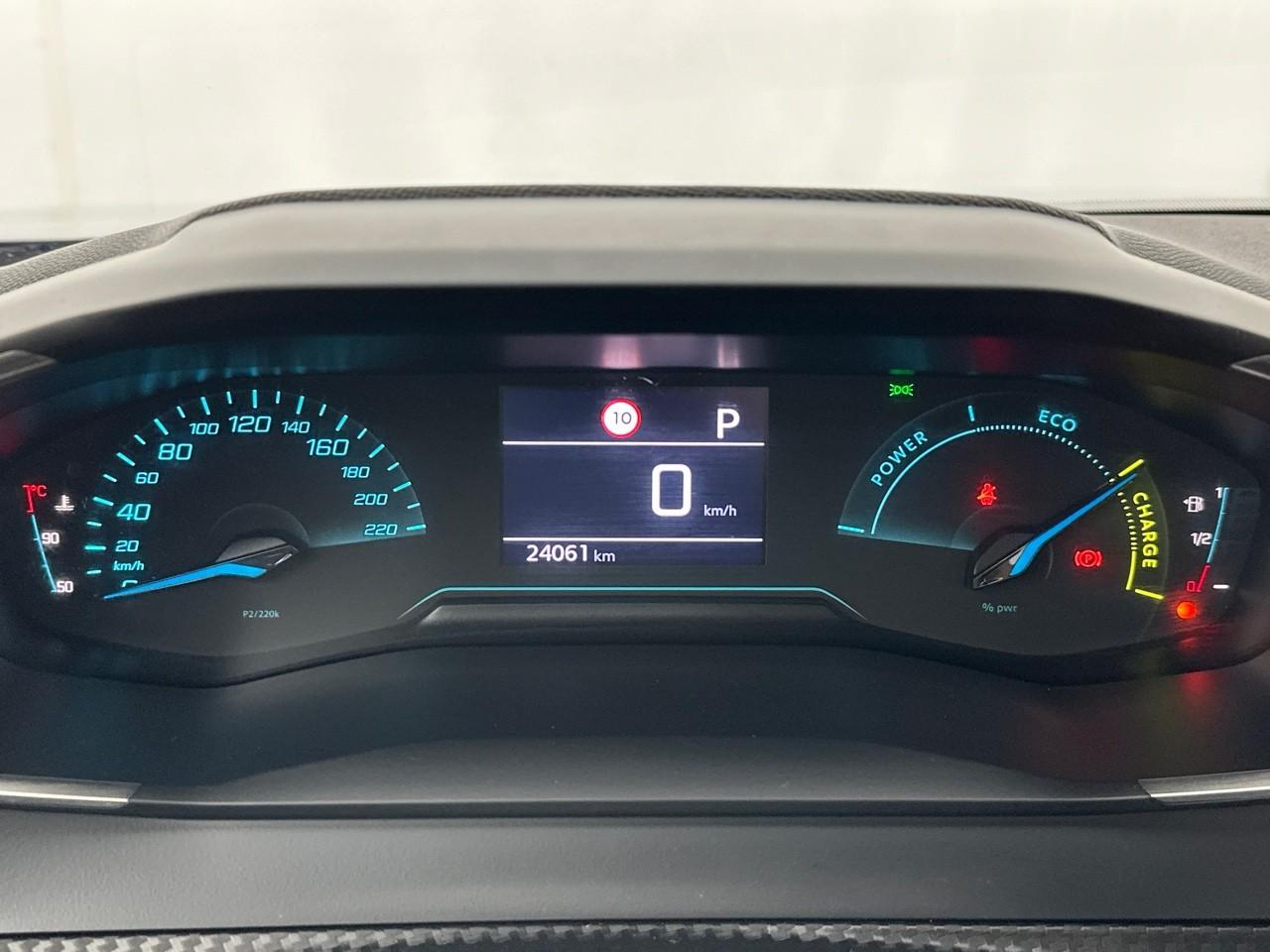 Peugeot 2008 hybrid 145 e-dcs6 style — photo 21
