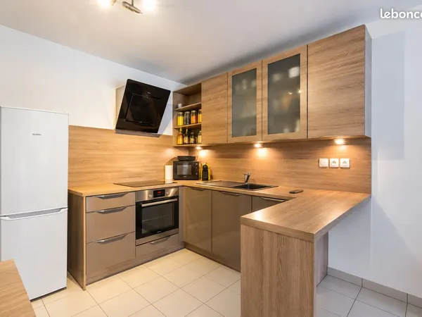 T3 meublé de 61 m² avec balcon et parking - Saint-Fons Arsenal