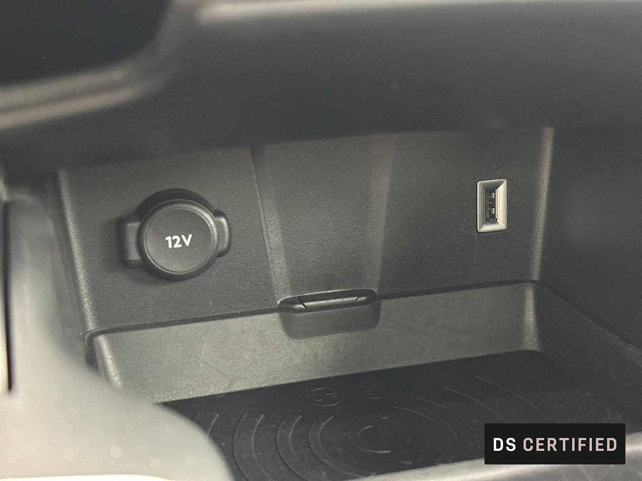 Ds Ds 7 crossback crossback puretech 225 eat8 grand chic — photo 29