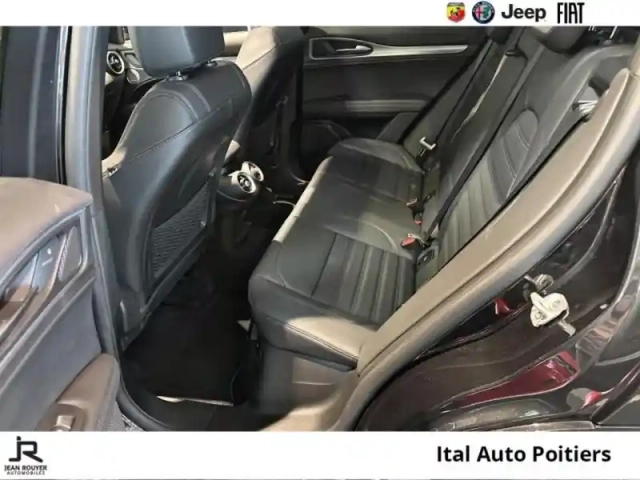Alfa Romeo Stelvio 2.2 diesel 160ch veloce at8 — photo 14