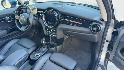 Mini Cooper SE 184 94kWh - Premium Plus – 2023 – 43343 km – Électrique – Boîte Automatique — photo 13