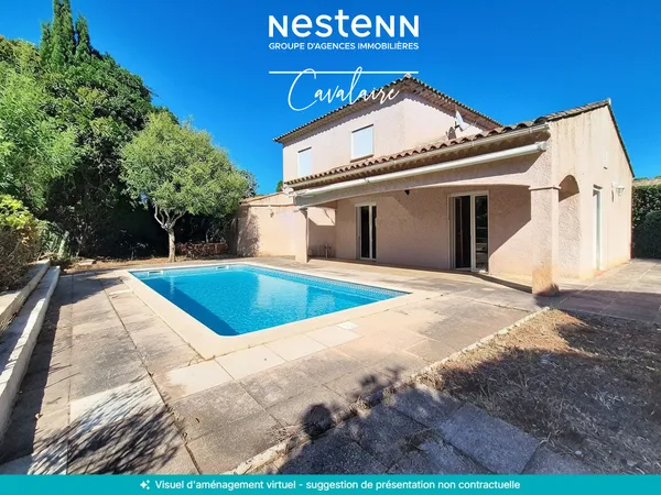 Environnement calme pour cette maison d'environ 141 m² sur un terrain de 792 m² avec piscine et doub
