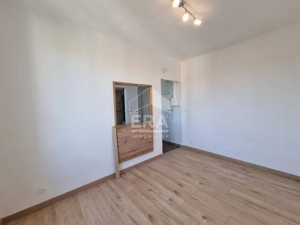 Studio 1 pièce 17 m²