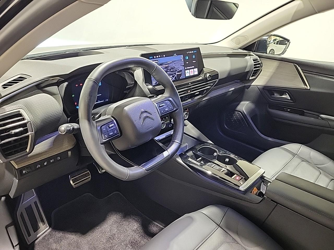Citroën C5 X hybride rechargeable 225 e-eat8 max — photo 9