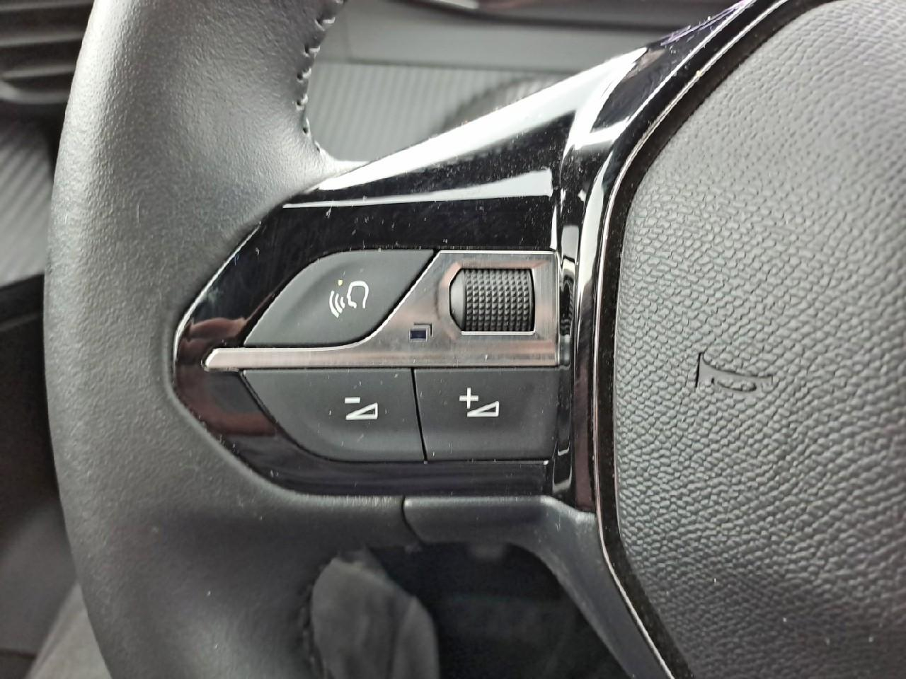 Peugeot 2008 100 s&s bvm6 style — photo 27