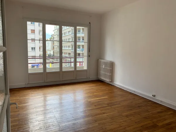 Loue F2 Foch Libération 68 m²