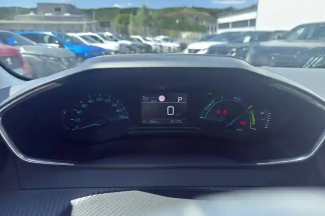 Peugeot 208 electrique 50 kwh 136ch — photo 19
